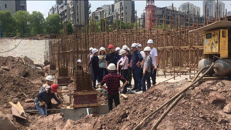 金属幕墙材质分类解析：选择与施工要点